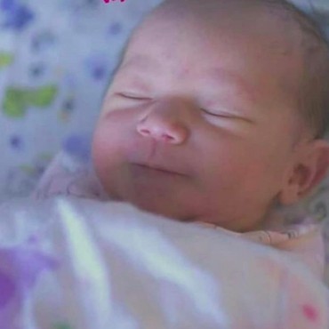 Tanpa Raisa, Hamish Daud Jalani Ritual Kubur Ari-ari