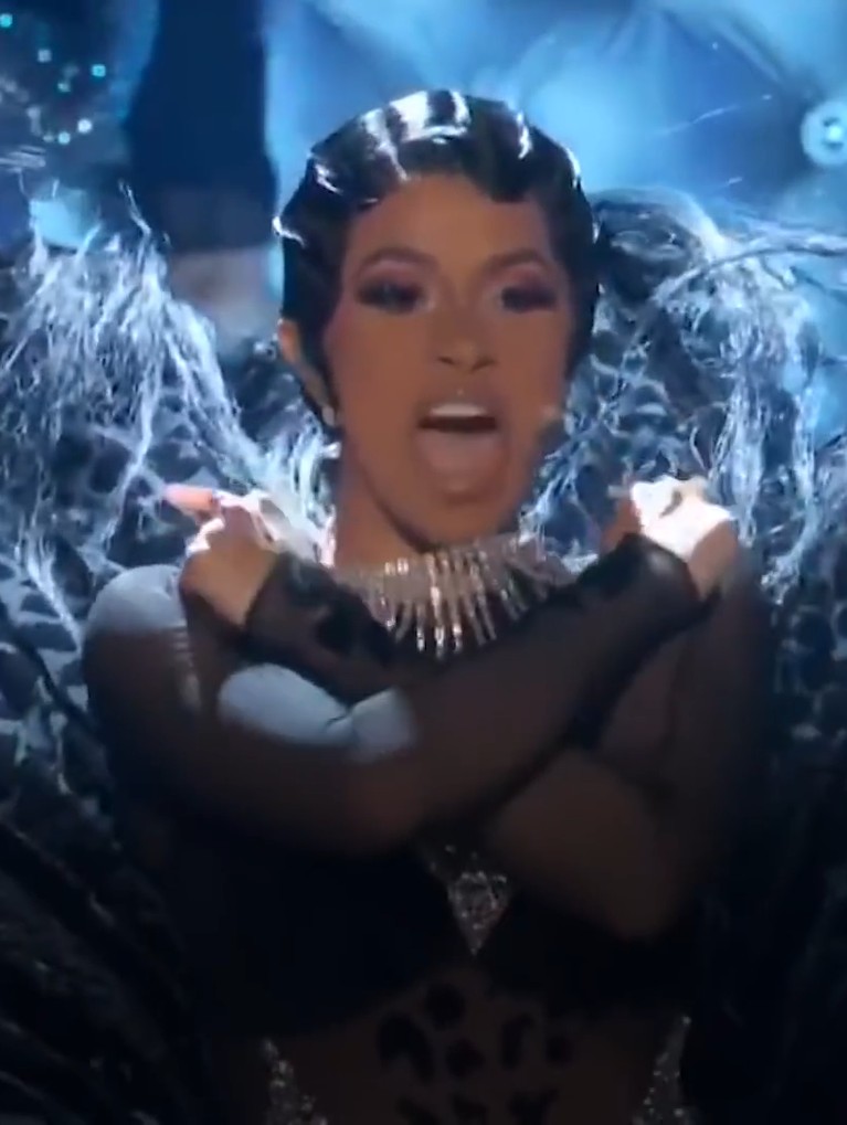 7 Momen Paling Awkward di Grammy Awards 2019 Dilansir dari Cosmopolitan UK, berikut beberapa momen awkward para musisi Hollywood, saat Grammy Awards 2019 berlangsung.