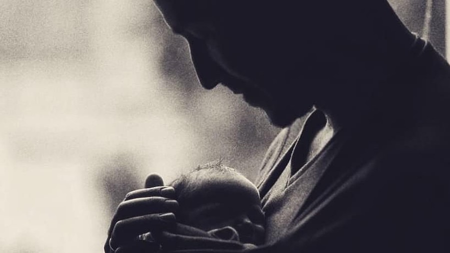 4. Hamish Daud Sayang anak, lima artis tampan ini cocok raih gelar ayah idaman.