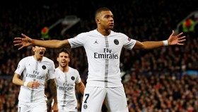 Sebut Neymar 'Bocah', Del Bosque Desak Madrid Beli Mbappe