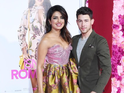 Video Call Intim Priyanka Chopra dan Nick Jonas Bikin Heboh