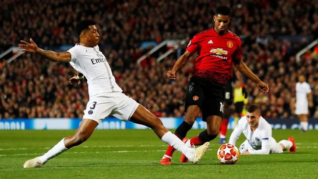 Laga babak pertama Manchester United vs Paris Saint-Germain (PSG) di leg pertama babak 16 besar Liga Champions di Stadion Old Trafford berakhir imbang.