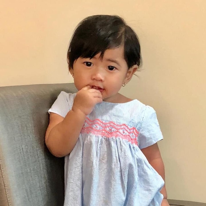<p>Tak terkecuali, cucu paling bontot Ani, Gaia juga ikut menemani nih. (Foto: Facebook/ AniYudhoyono.official) </p>