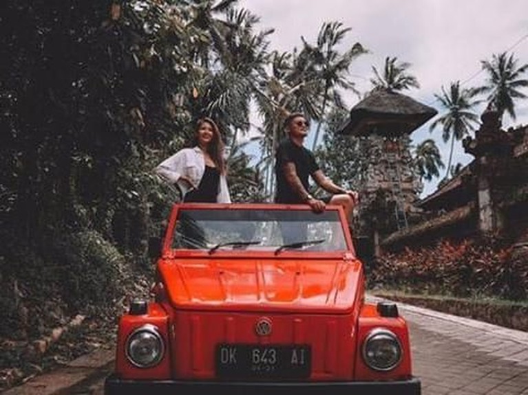 Seru Banget, Syamsir Alam Belah Alam Bali Bareng Maria Selena Tim My Trip My Adventure menemukan pantai baru nan indah di Bali yang bernama Diamond Beach. Seperti apa sih keseruan mereka? Simak yuk!