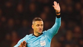 FOTO: Drama VAR di Laga Ajax vs Real Madrid