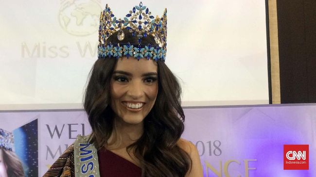 Sebelum kompetisi digelar, 34 finalis Miss Indonesia 2019 mendapatkan wejangan dari Miss World 2018, Vanessa Ponce de Leon.