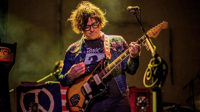 Sebanyak tujuh wanita mengaku menjadi korban tingkah laku tak senonoh musisi sekaligus mantan suami Mandy Moore, Ryan Adams.
