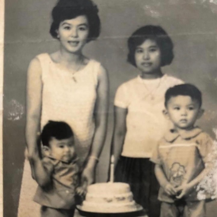 <p>Ahok memiliki empat orang adik, yaitu Basuri Tjahaja Purnama, Fifi Lety Indra, Harry Basuki, dan Basu Panca Fransetio, yang meninggal dunia di usia remaja. (Foto: Instagram @fifiletytjahajapurnama)</p>