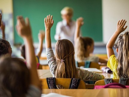 Pentingnya Memulai Asuransi Pendidikan Anak Sejak Dini