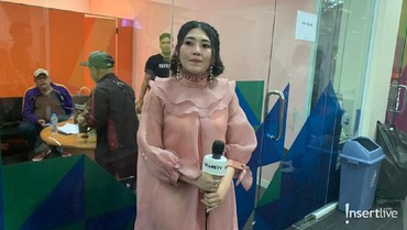 img-title Via Vallen Bikin Senorita Versi Koplo, Netizen: Hilang Sudah Keseksiannya