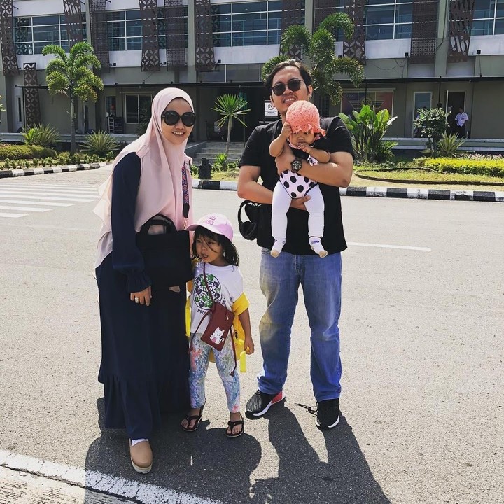 <p>Waktunya mudik bersama ke Solo, kampung halaman Achmad Zacy. (Foto: Instagram @achmadzaky)</p>