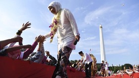 Khofifah Disebut Tak Serius Tangani Sampah Popok di Brantas