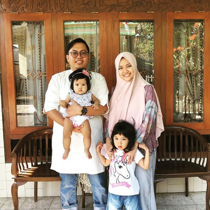 10 Potret Keseruan dan Kedekatan Achmad Zaky Bersama Keluarga - Foto 5