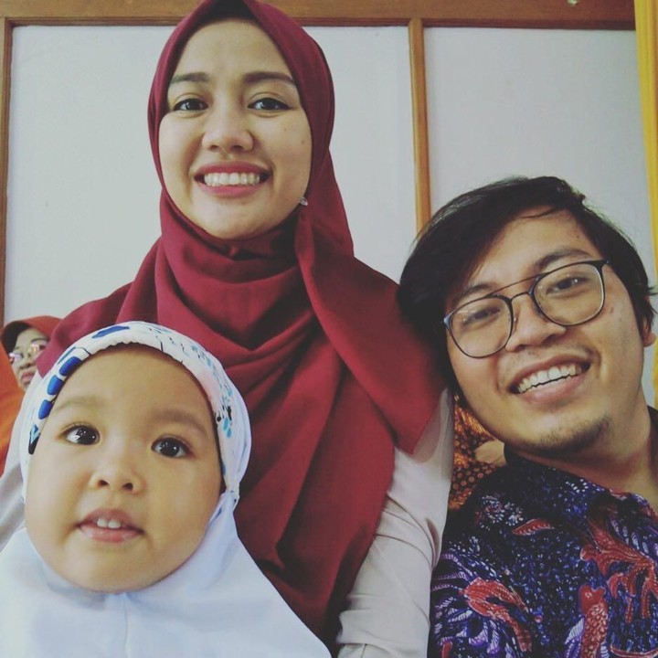<p>Bos Bukalapak Achmad Zacky, diketahui menikah dengan CEO Hijup, Diajeng Lestari. Mereka dikaruniai dua orang anak, Laiqa Anzani (5) dan Noura Salima (1). (Foto: Instagram @achmadzaky)</p>