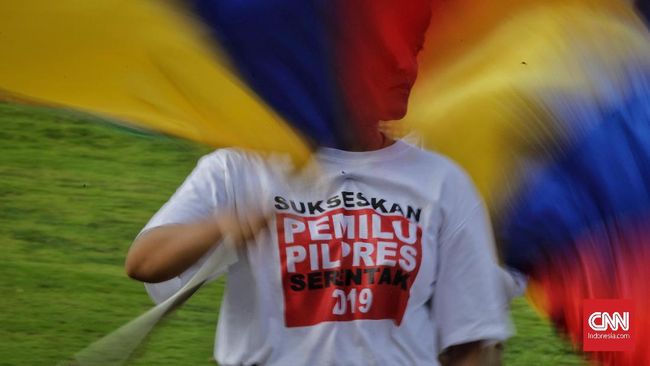 Saya tidak tahu banyak mengenai perpolitikan di Jerman, namun saya lihat penduduknya sangat menghargai perbedaan pandangan politik.