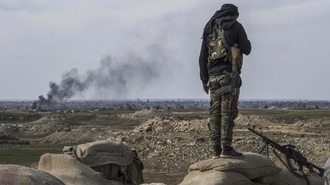Pemerintah dikabarkan tengah mengkaji pemulangan sekitar 600 Warga Negara Indonesia (WNI) yang pernah bergabung dengan kelompok radikal ISIS.