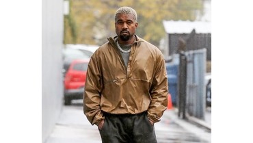 img-title Eks Bodyguard Bongkar Aturan Konyol Bekerja untuk Kanye West