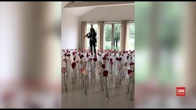 VIDEO: Konser Privat Kenny G, Kado Cinta untuk Kim Kardashian