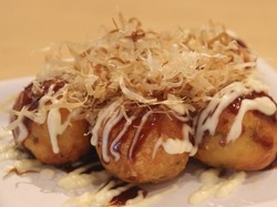 Resep Takoyaki, Jajanan Kekinian Jepang yang Mudah Dibikin di Rumah