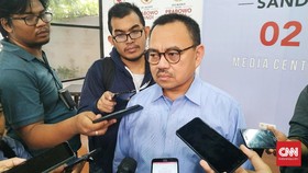 BPN soal Isu Earpiece: Publik Cenderung Tak Percaya Jokowi