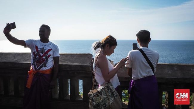 Devisa Pariwisata Susut 80 Persen Jadi Rp51,2 T pada 2020 Pemerintah mencatat penurunan devisa dari sektor pariwisata mencapai hampir 80 persen menjadi Rp51,2 triliun pada 2020.