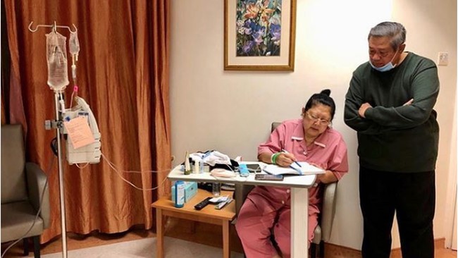 SBY bersama Ani Yudhoyono akan mencoblos di Singapura pada 14 April 2019. Rencananya SBY akan mencoblos di Kedutaan Indonesia di Singapura, sedangkan Ani di RS.