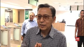 VIDEO: Boediono Jenguk Ani Yudhoyono di Singapura