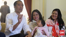 Jokowi, Cucu Kedua dan Dukungan Keluarga Jelang Debat