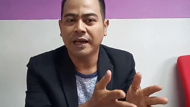 Istri sedang pemulihan pasca operasi sesar, Yadi Sembako tak tega kabarkan ke istri soal anak kelimanya yang meninggal beberapa jam setelah lahir.