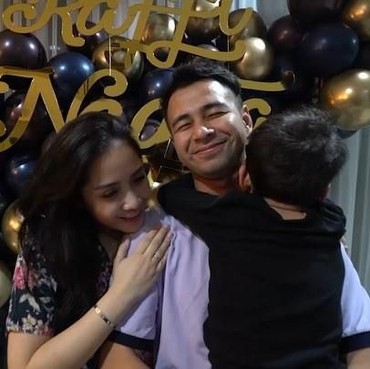 Komentari Foto Raffi Ahmad-Nagita, Istri Eko Patrio Dikecam Netizen