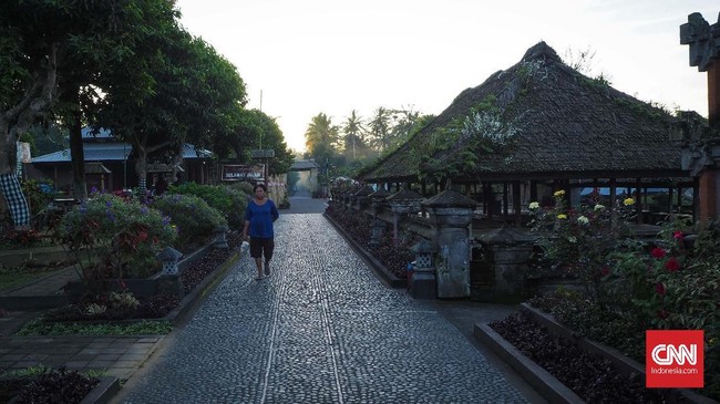 Kabupaten Bangli, Bali meraih penghargaan kategori Outstanding Tourism Village Practice dalam arena CNN Indonesia Awards 2024.