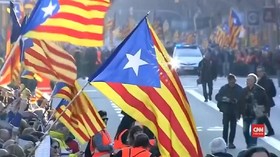 VIDEO: Ribuan Warga Catalonia Desak Tokoh Separatis Bebas