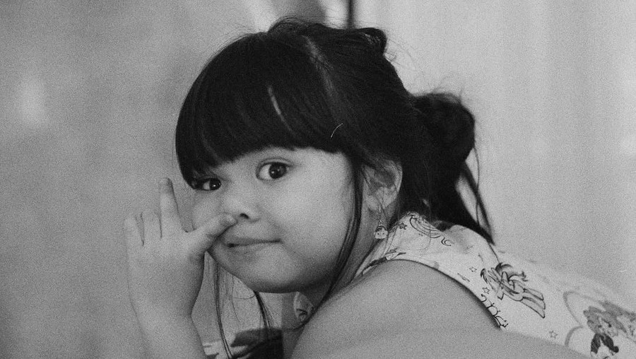 Asyik menyanyi lagu Let It Go, Gisel Anastasia malah kaget sama Gempita? Kenapa?