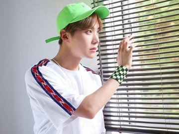 Penampakan J Hope Bts Saat Dilihat Langsung Bikin Terkaget Kaget Mengapa