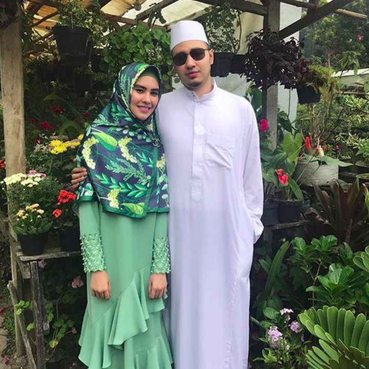 Sebelum menikah, Kartika memang sering jadi sorotan publik, terutama saat memutuskan berhijrah di awal 2018. (Foto: Instagram @kartikaputriworld)