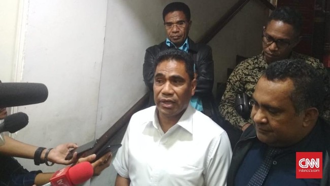 Penyidik Polda Metro Jaya menilai Papua Herry Dosinaen kooperatif selama proses pemeriksaan.
