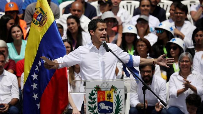 Pulang ke Venezuela, Guaido Disambut Bak Pahlawan