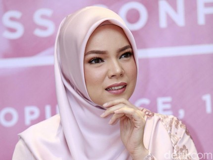 Dewi Sandra Ungkap Alasan Cerai dari Glenn Fredly, Salah Satunya karena Agama