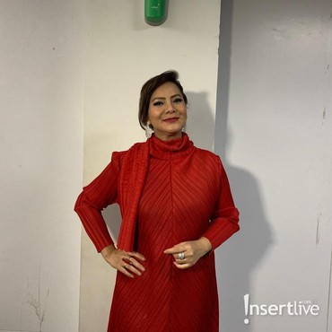 Memes Nyanyikan 'Buatlah Dunia Tersenyum Kembali' untuk Korban Corona