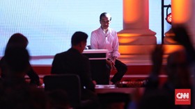 Jokowi Sebut Penggunaan Earpiece dan Pulpen di Debat Fitnah