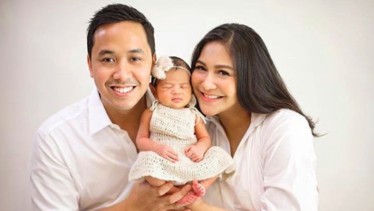 Tantangan Jadi Ibu Baru Bikin Caca Tengker Bahagia Banyak perubahan dialami pada Caca Tengker setelah jadi ibu baru. Tapi baginya, itu semua tantangan yang membahagiakan.