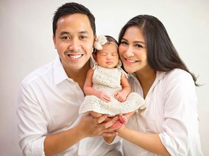 Tantangan Jadi Ibu Baru Bikin Caca Tengker Bahagia