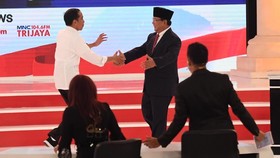Bahasa Tubuh Jokowi dan Prabowo di Debat Kedua Pilpres