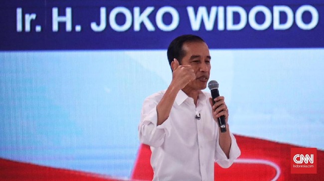 Presiden Jokowi mengatakan saat itu ia dan Ahok berani menjajal strategi baru. Berbeda dengan gaya politikus pada umumnya yang formal dan kaku.