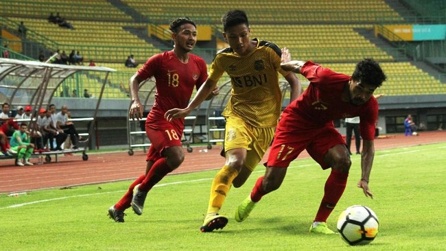 Pelatih timnas Myanmar U-22 Velizar Popov tidak percaya diri bisa menang melawan Timnas Indonesia U-22 pada laga Grup B Piala AFF U-22 2019.