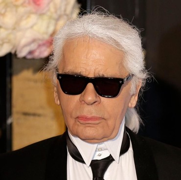 5 Fakta Menarik Karl Lagerfeld, Desainer Chanel yang Wafat
