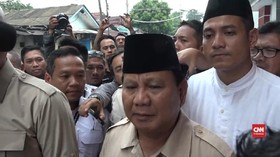 VIDEO: Prabowo Jenguk Ahmad Dhani di Rutan Medaeng