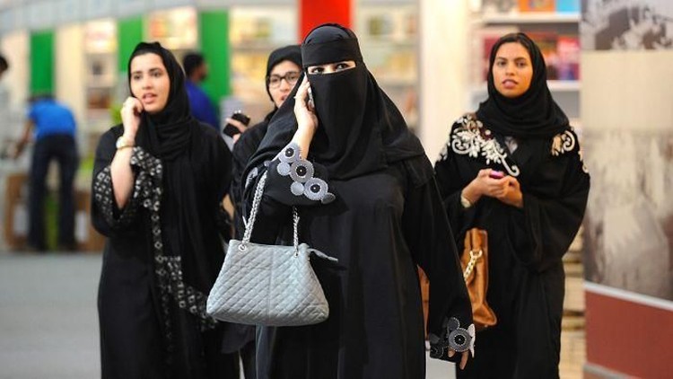 Di Hari Perempuan Sedunia 2020, Uni Emirat Arab (UEA) ikut merayakan dengan memberikan fakta-fakta mengejutkan tentang perempuan di sana. Simak yuk!