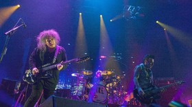 Pemain Bass The Cure Hengkang dari Band