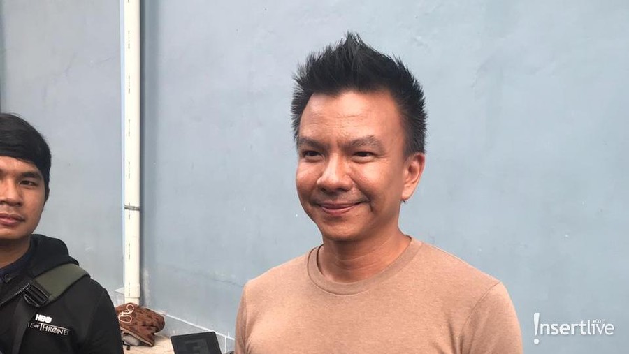 Jerry Aurum ditangkap karena kasus kepemilikan narkoba.